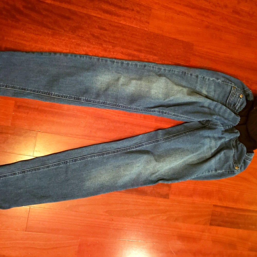 Bounce back postpartum jeans